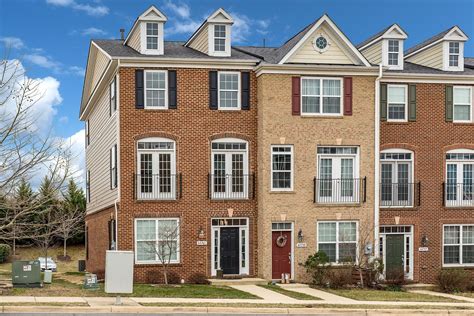 kuvari ladki|Townhouses for Sale in Ashburn, VA